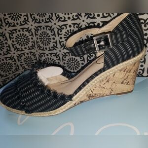 LIFESTRIDE LEENA Blk&Wte Stripe Wedge Sandals/Heels (Women's Size 8.5 WIDE) RARE